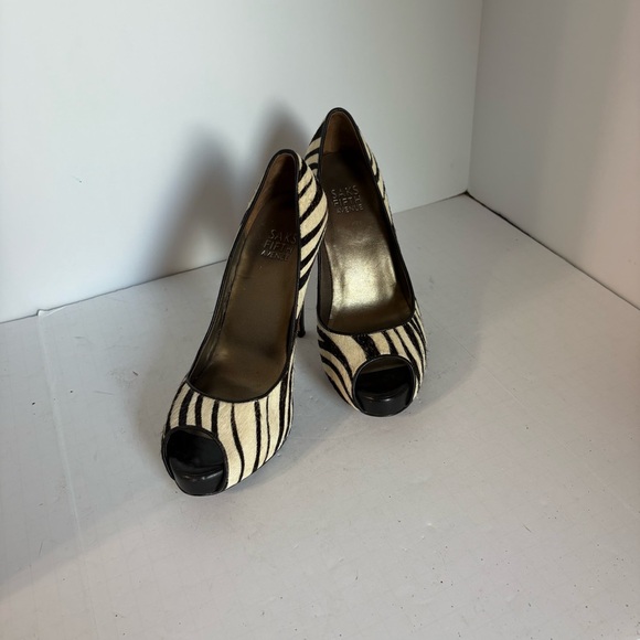 Saks Fifth Avenue Zebra Stripe Peep Toe Heels - Picture 1 of 10